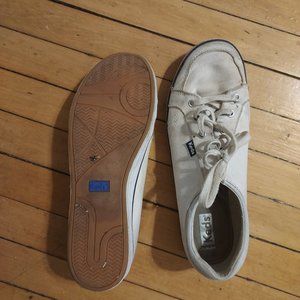 Wide width keds